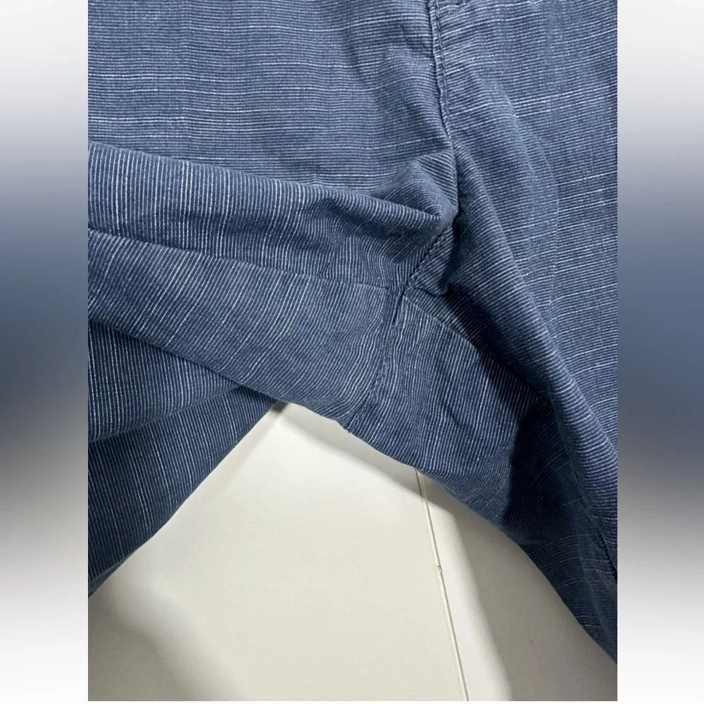 Tommy Hilfiger Men's Trouser Flat Front Size 38 Blue Striped Bermuda Shorts